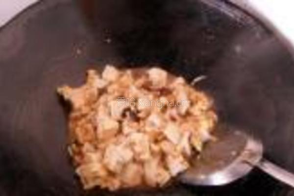 虾皮蛋松焖豆腐的做法图解9