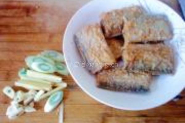 茄汁带鱼的做法图解1