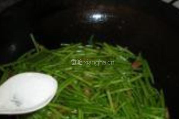 芦蒿炒腊肉的做法图解7
