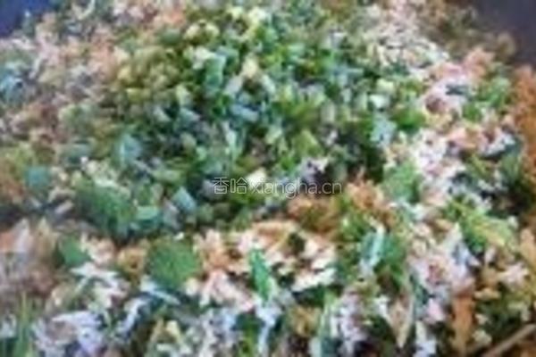 荠菜吞拿鱼炒饭的做法图解9