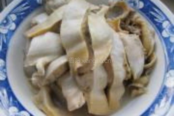 茨菇木耳炖河蚌的做法图解6
