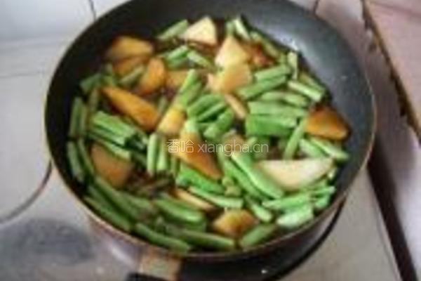 土豆烧四季豆的做法图解5
