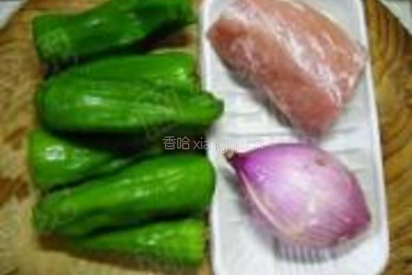 酸辣青椒肉丝的做法图解1