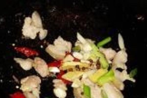 鲢鱼炖豆腐的做法图解5