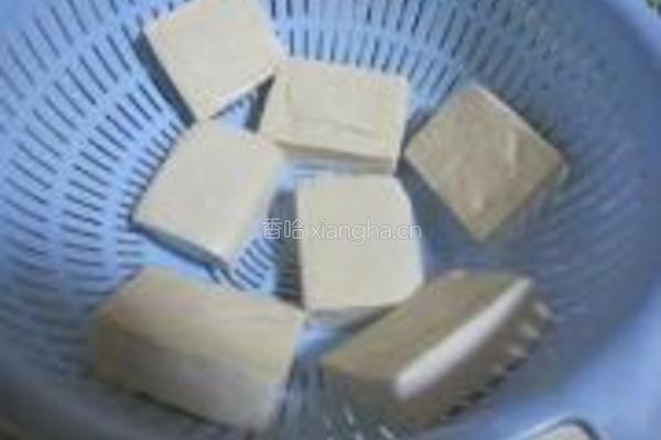 话梅卤汁豆腐干的做法图解1