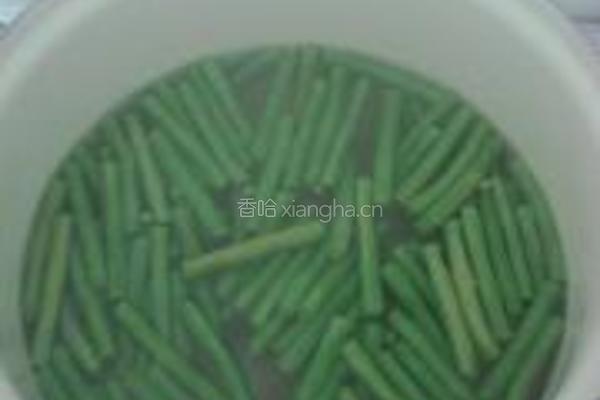 蒜香腐汁豆角的做法图解6