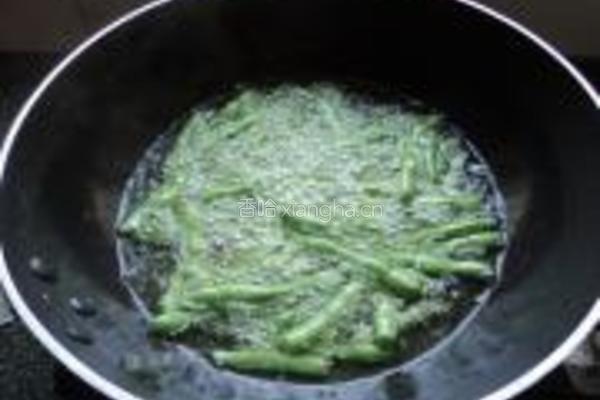 油炸四季豆的做法图解4