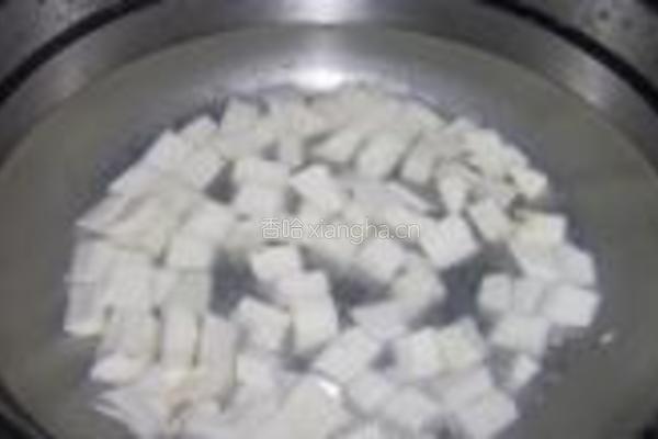 山药毛豆炒蛋的做法图解2