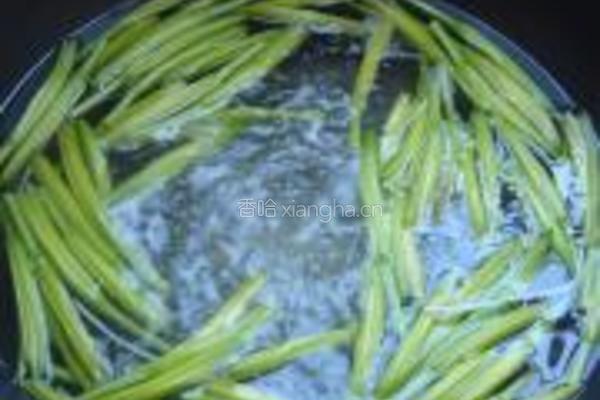 鲜黄花拌金针菇的做法图解5