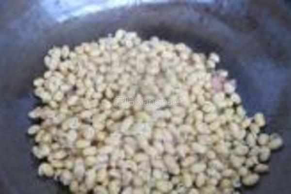黄豆芽炒火腿肠的做法图解5