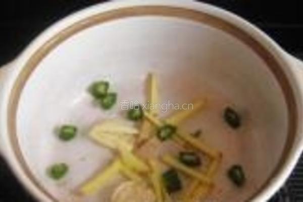 豆腐木耳炖咸青鱼的做法图解6