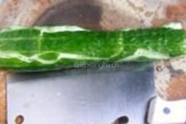 麻辣拌黄瓜的做法图解2