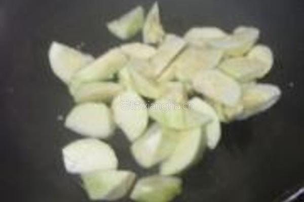 辣炒番茄西葫芦的做法图解5