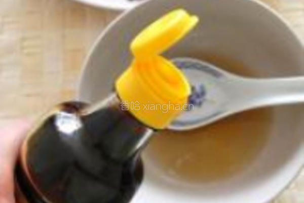 泰式拌银耳蔬菜色拉的做法图解4