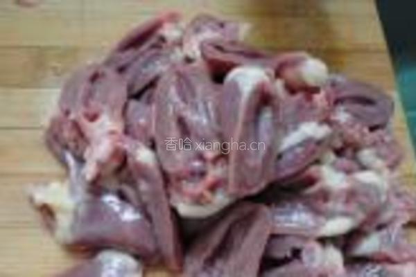 孜然鸡心的做法图解1