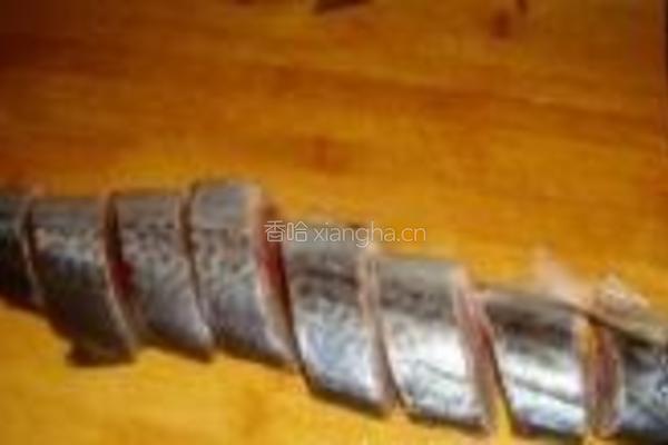 鲅鱼炖豆腐的做法图解2