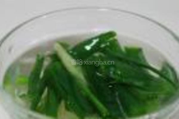 蛋皮鲈鱼卷的做法图解1
