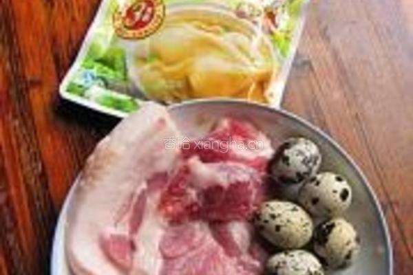 鹌鹑蛋蒸肉饼的做法图解1