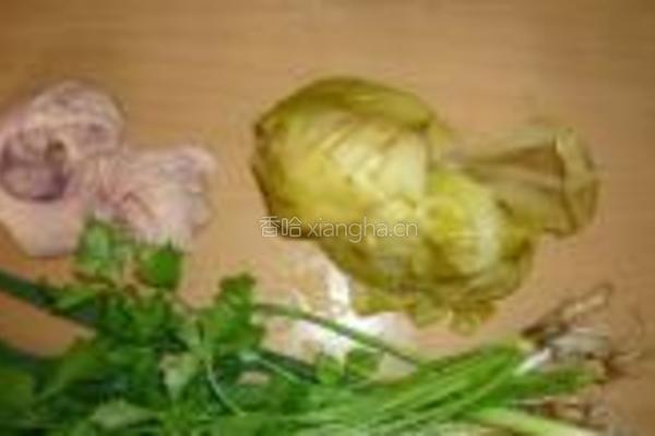 酸菜大肠的做法图解1