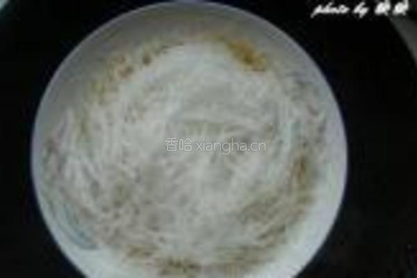 肉片茼蒿蛋蒸粉丝的做法图解5