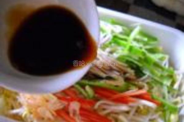 黄豆芽拌辣椒的做法图解4