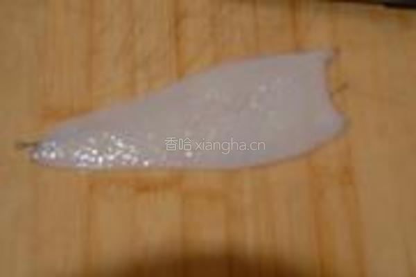 爆炒鱿鱼卷的做法图解2