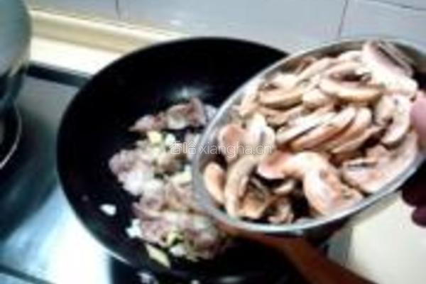 蚝油蘑菇肉片的做法图解11