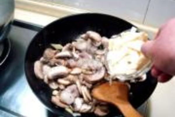蚝油蘑菇肉片的做法图解12