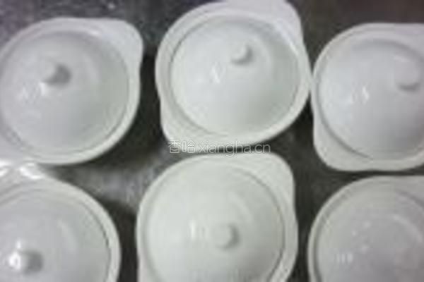 鹌鹑炖盅的做法图解5