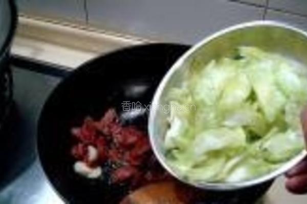 腊肠炒莴笋的做法图解4