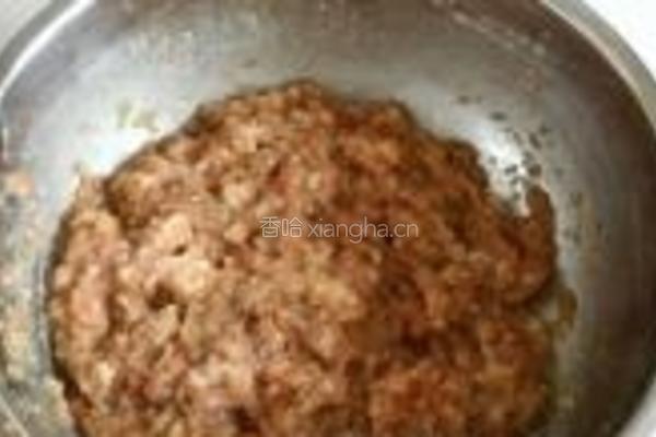 黄瓜猪肉木耳水饺的做法图解4