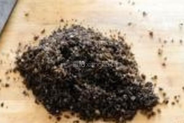 黄瓜猪肉木耳水饺的做法图解5