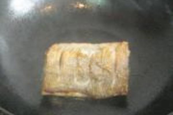 咸鲈鱼烧黄豆的做法图解3