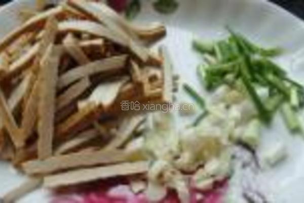 土豆炒香干的做法图解2