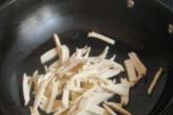 肉丝茶干炒芹菜的做法图解4