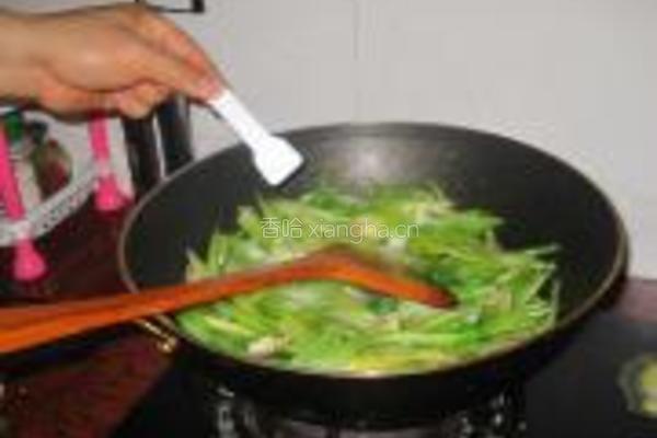 黑椒牛肉炒芹菜的做法图解8