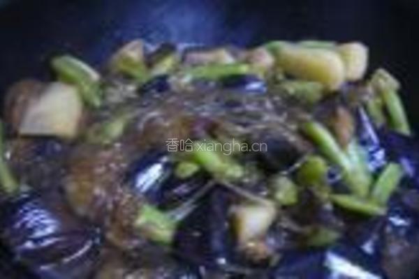 茄子炖土豆的做法图解8