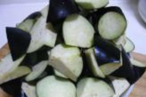 茄子炖土豆的做法图解2