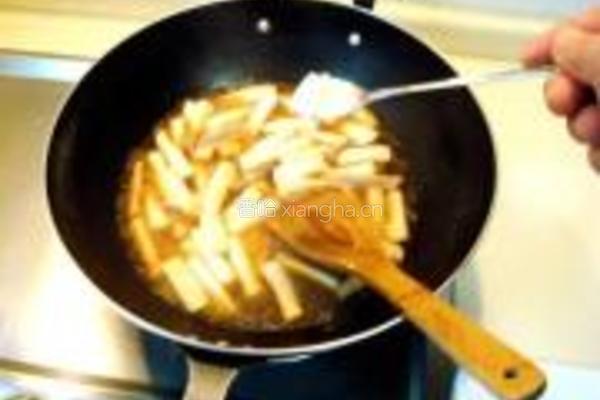 老醋炒菌菇配酸黄瓜生菜的做法图解8