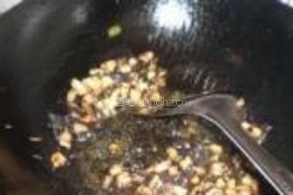 橄榄菜炒四季豆的做法图解6
