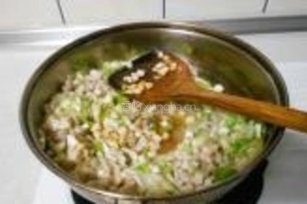 虾仁炒芹菜的做法图解5