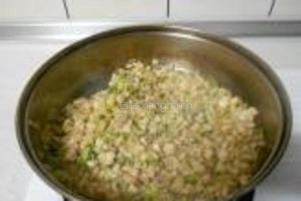 虾仁炒芹菜的做法图解6