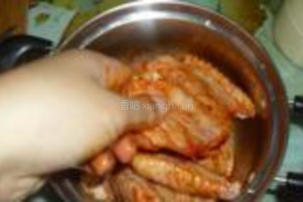 新奥尔良炸鸡翅的做法图解3