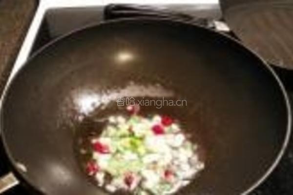 酸黄瓜四季豆炒肉末的做法图解4