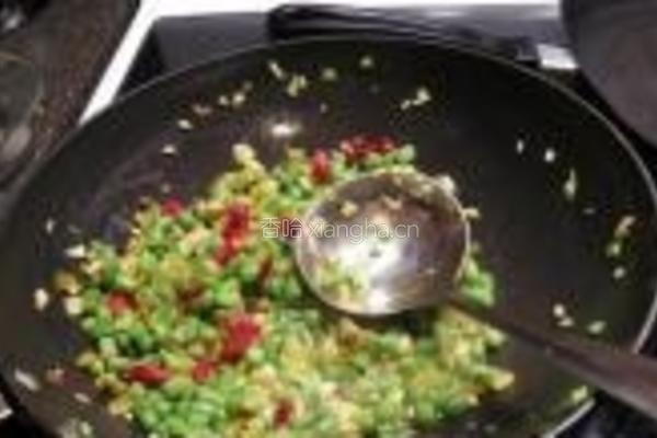 酸黄瓜四季豆炒肉末的做法图解6