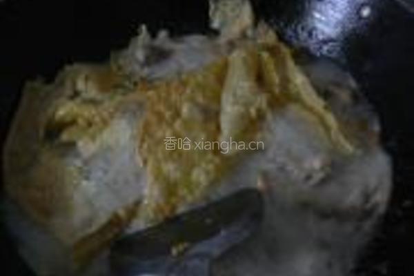 腐竹花生焖鸡爪的做法图解5