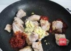 川味土豆烧排骨的做法图解5