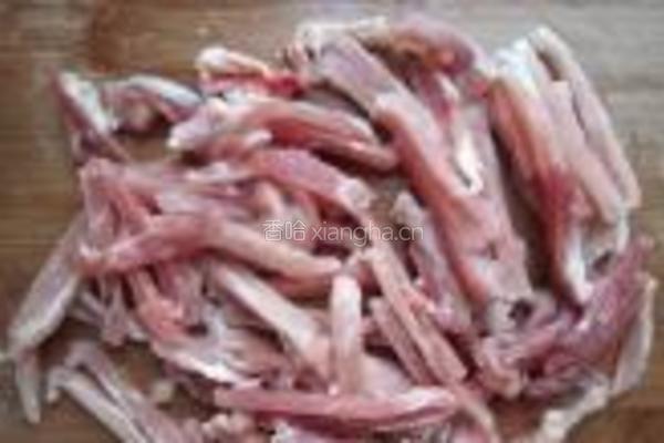 榨菜青椒肉丝的做法图解2