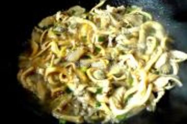 平菇烧肉的做法图解6
