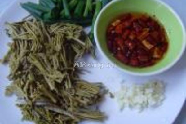 凉拌木兰芽的做法图解2